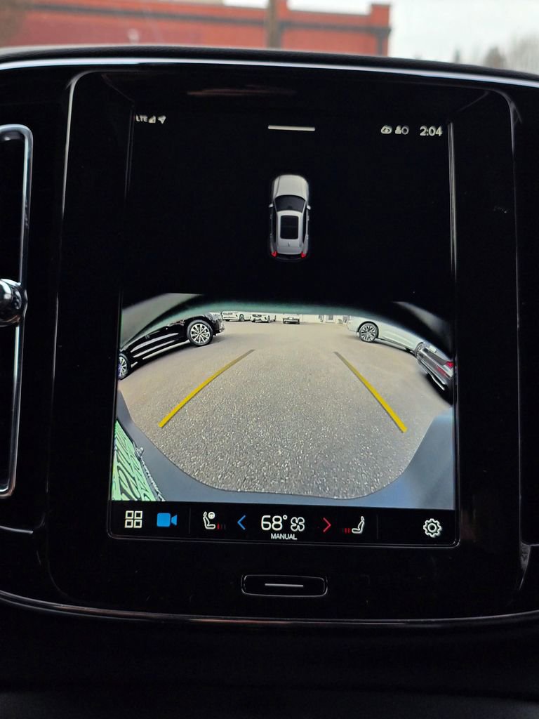 New 2025 Volvo EX40 Core w/ Climate Package image 31