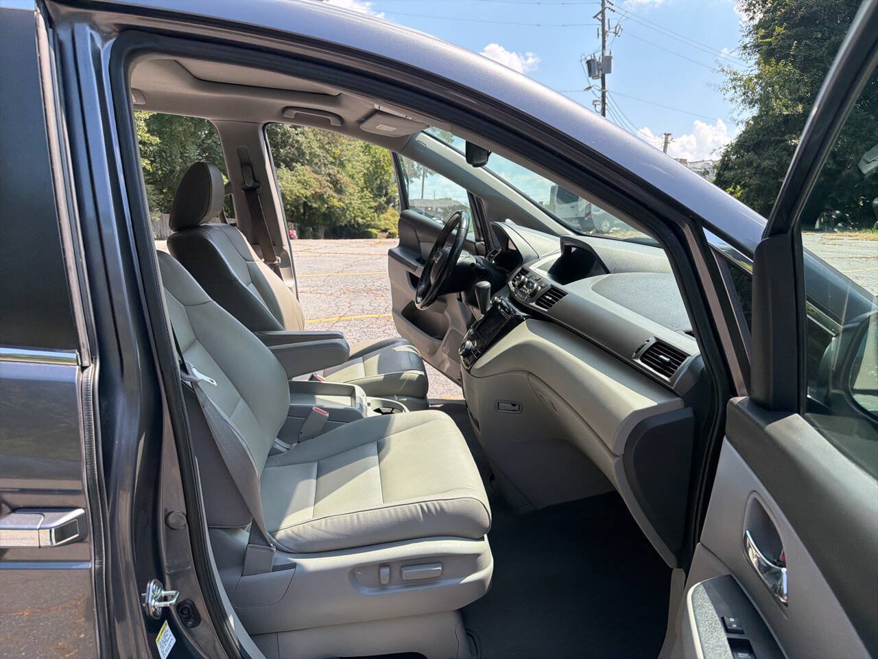 Used 2016 Honda Odyssey EX-L image 22
