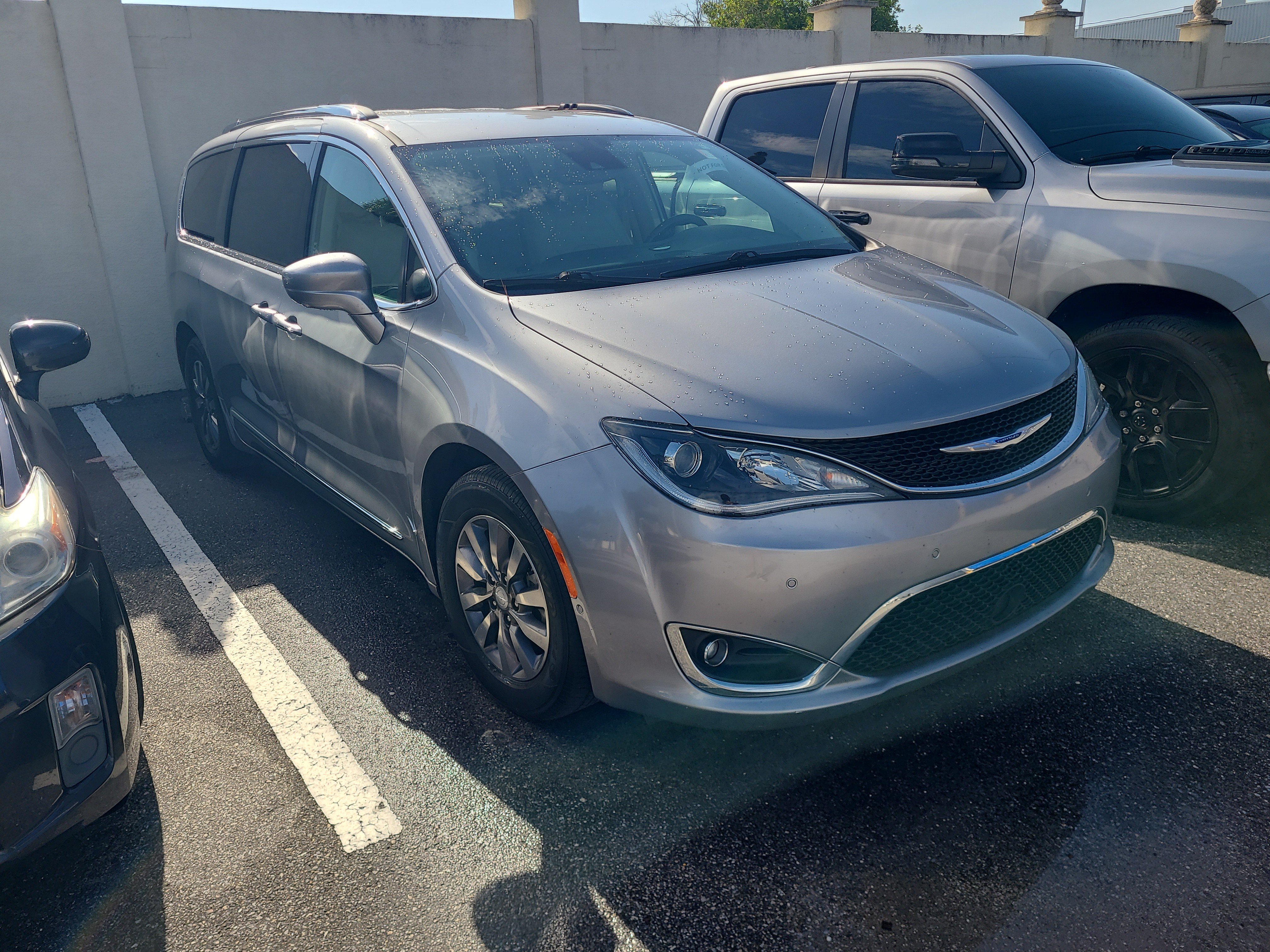 Used 2019 Chrysler Pacifica Touring-L Plus w/ Advanced Safetytec Group