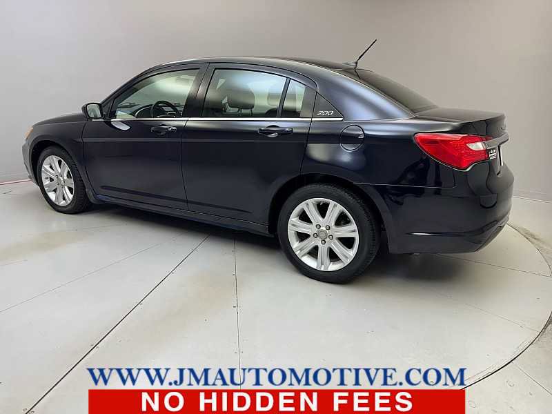 Used 2012 Chrysler 200 Touring image 3