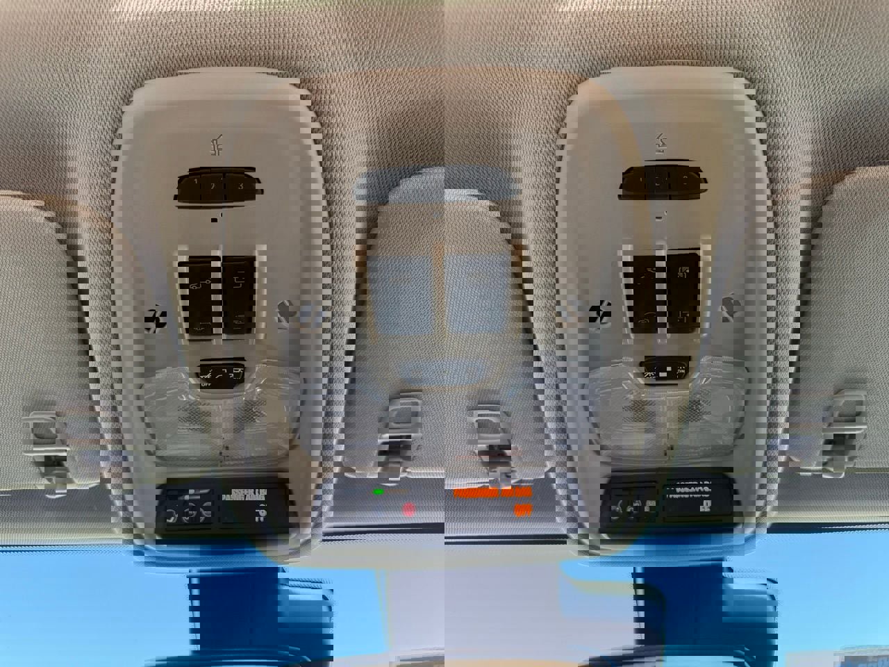 Used 2023 Buick Encore GX Essence w/ Experience Buick Package image 18