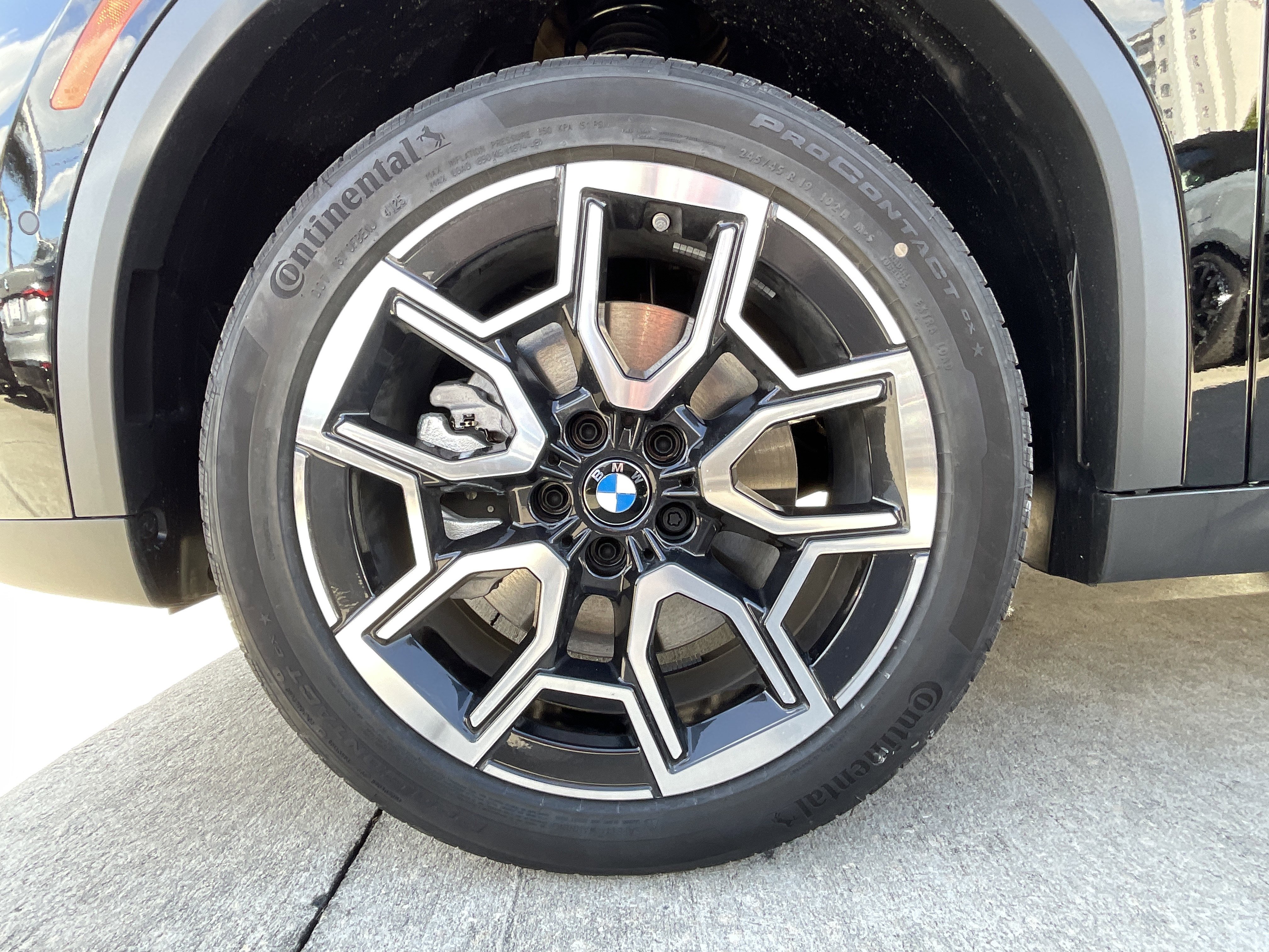 New 2026 BMW X2 xDrive28i w/ Convenience Package image 7