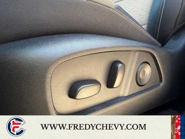 Used 2025 Chevrolet Equinox ACTIV w/ Safety and Technology Package FWD image 22