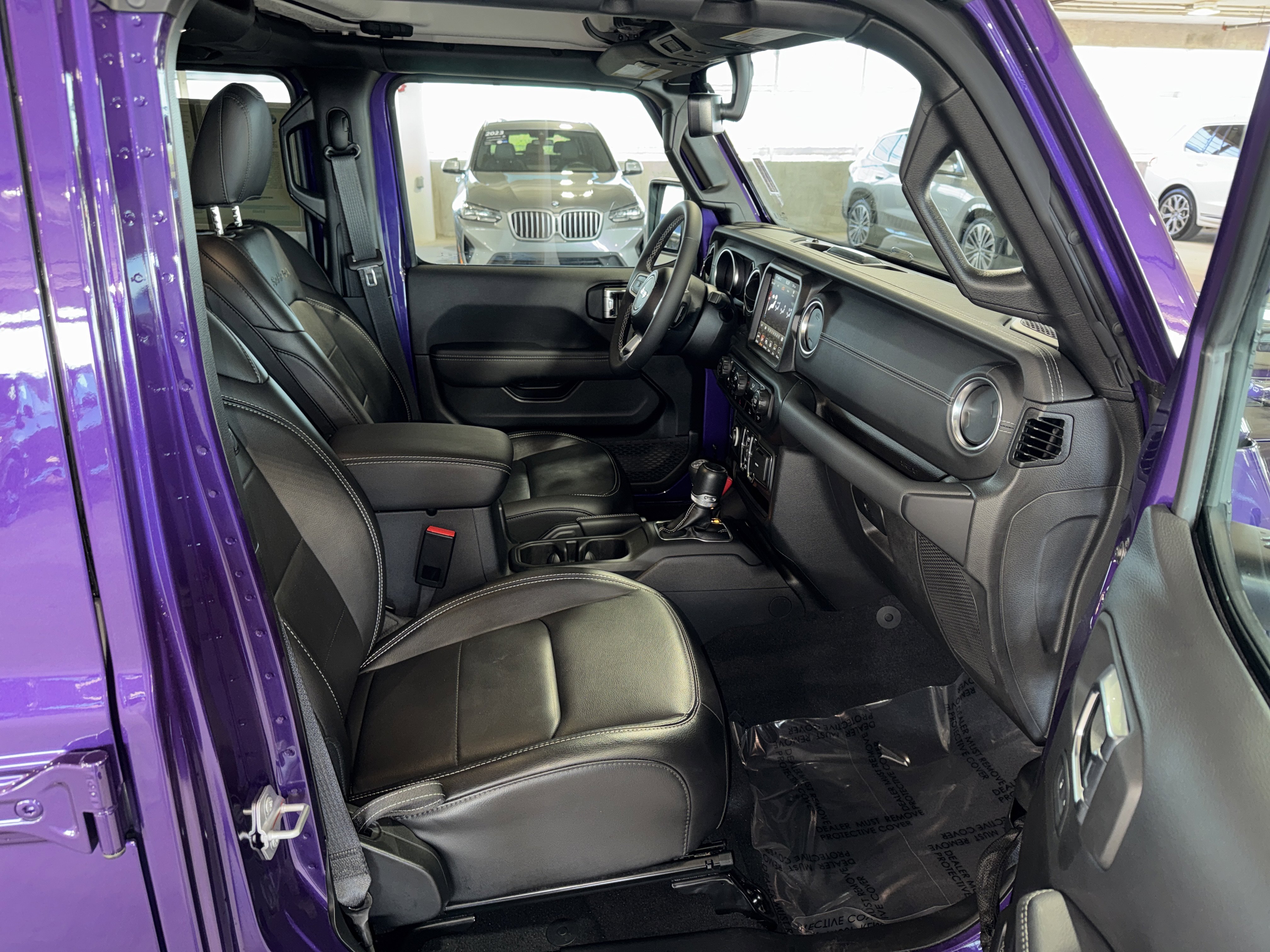 Used 2023 Jeep Wrangler Sahara image 10