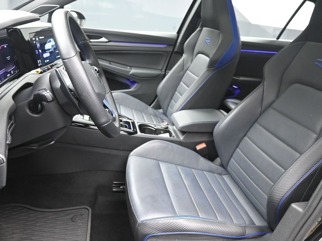 Used 2024 Volkswagen Golf R image 18