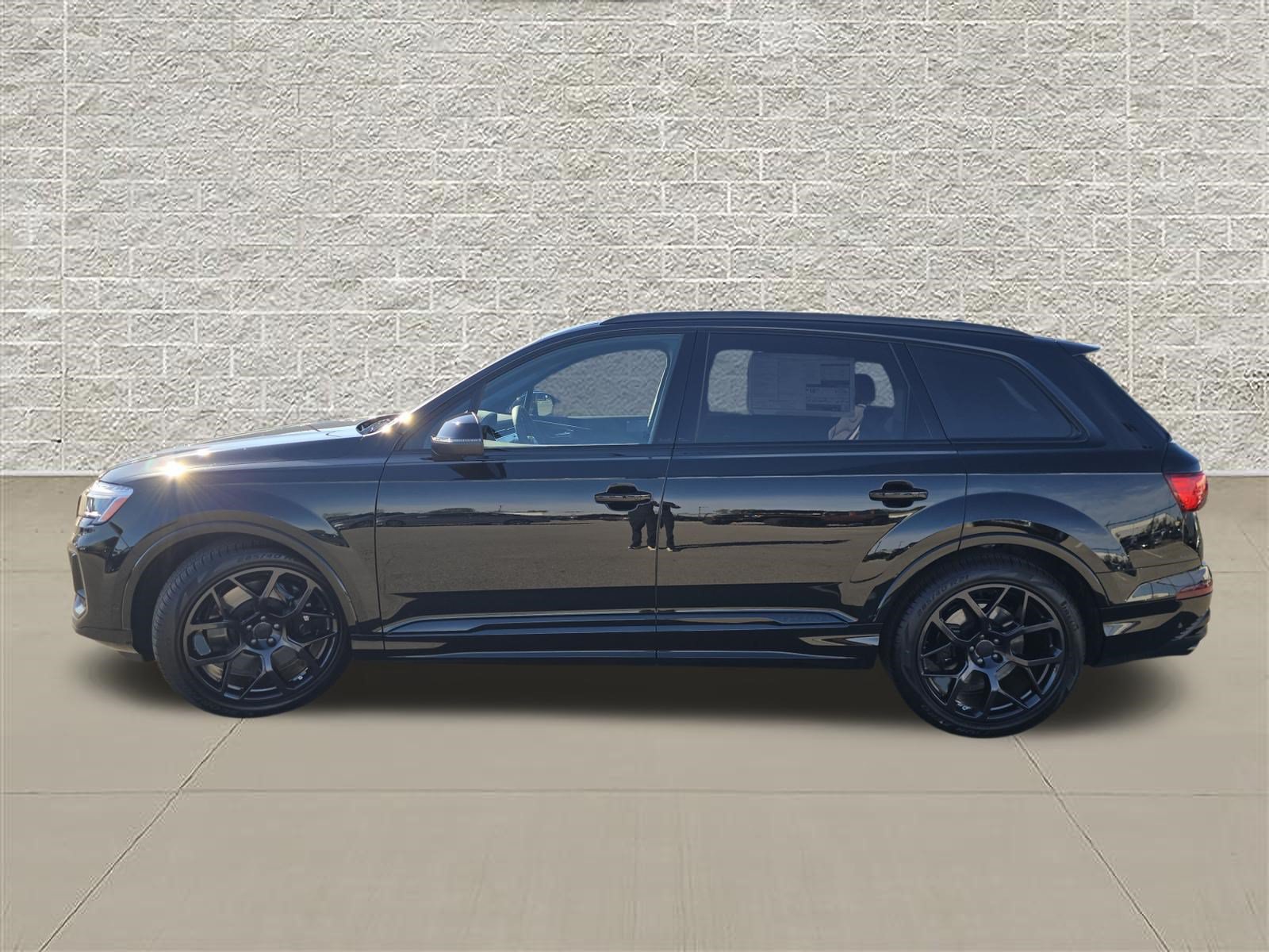 New 2026 Audi SQ7 Premium Plus AWD/4WD image 4