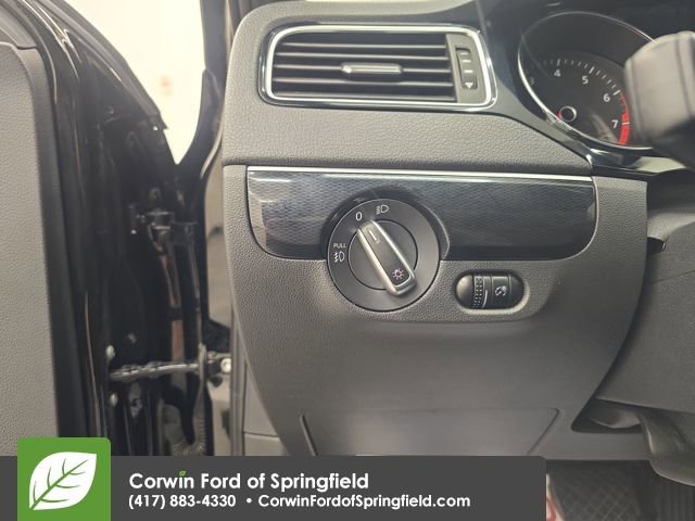 Used 2018 Volkswagen Jetta Sport image 31