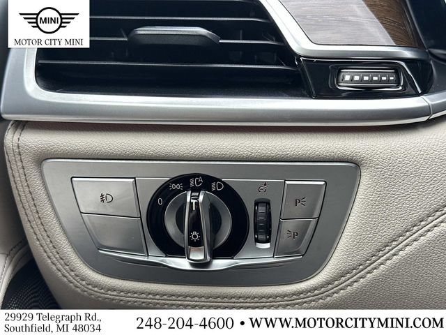 Used 2018 BMW 750i xDrive AWD/4WD image 30