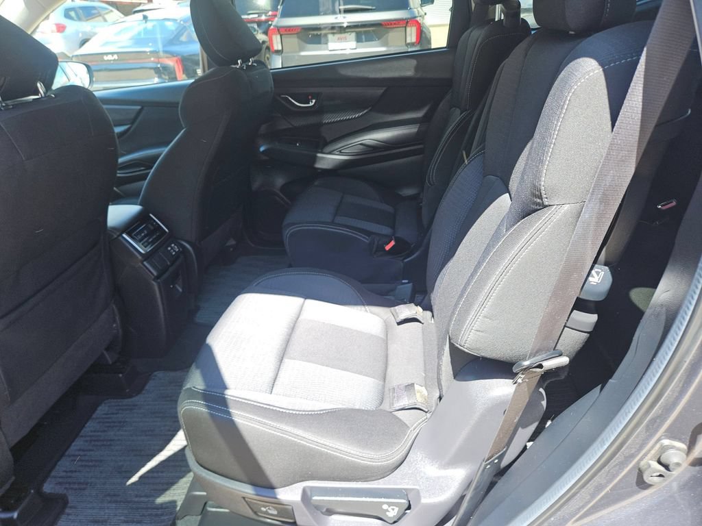 Used 2025 Subaru Ascent Premium AWD/4WD image 27