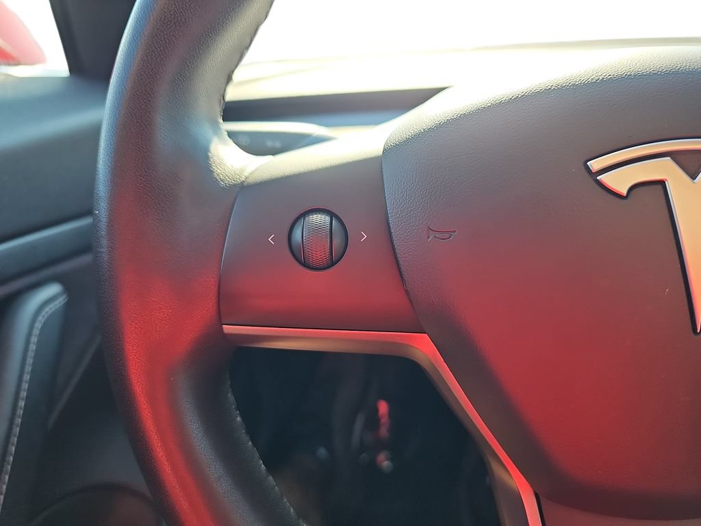 Used 2020 Tesla Model 3 Standard Range Plus RWD image 17