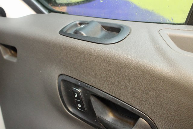 Used 2023 Ford Transit 250 Low Roof AWD image 8