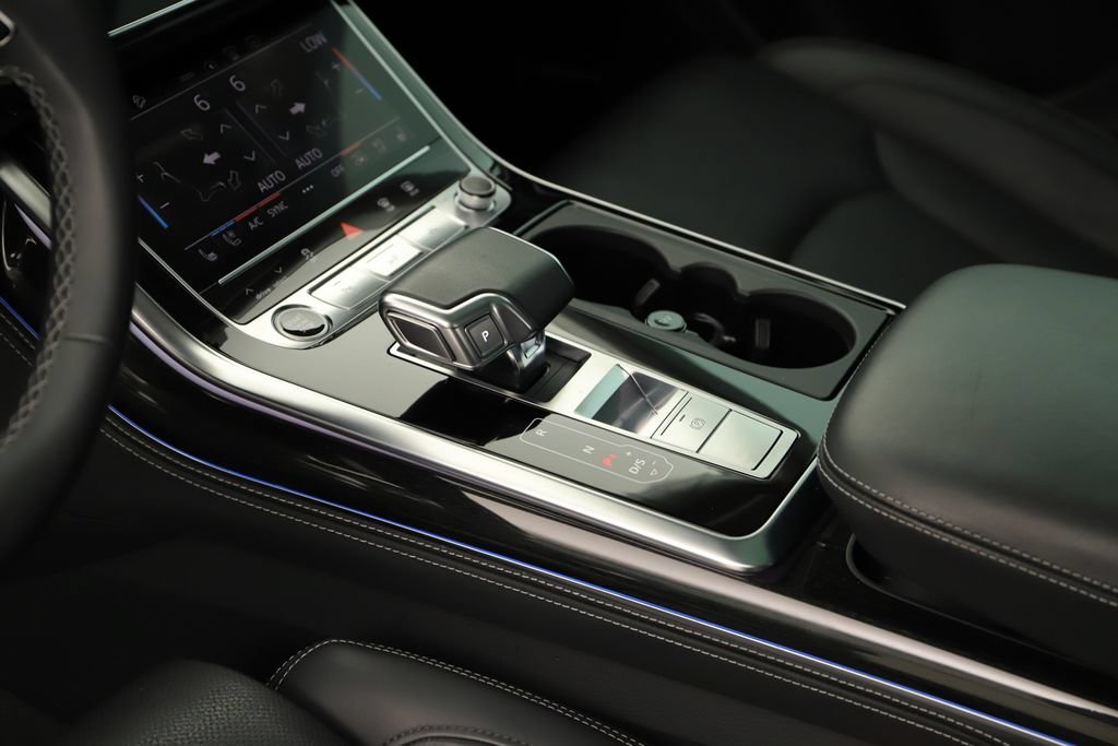 Certified 2024 Audi Q8 Prestige w/ Prestige Package AWD/4WD image 17