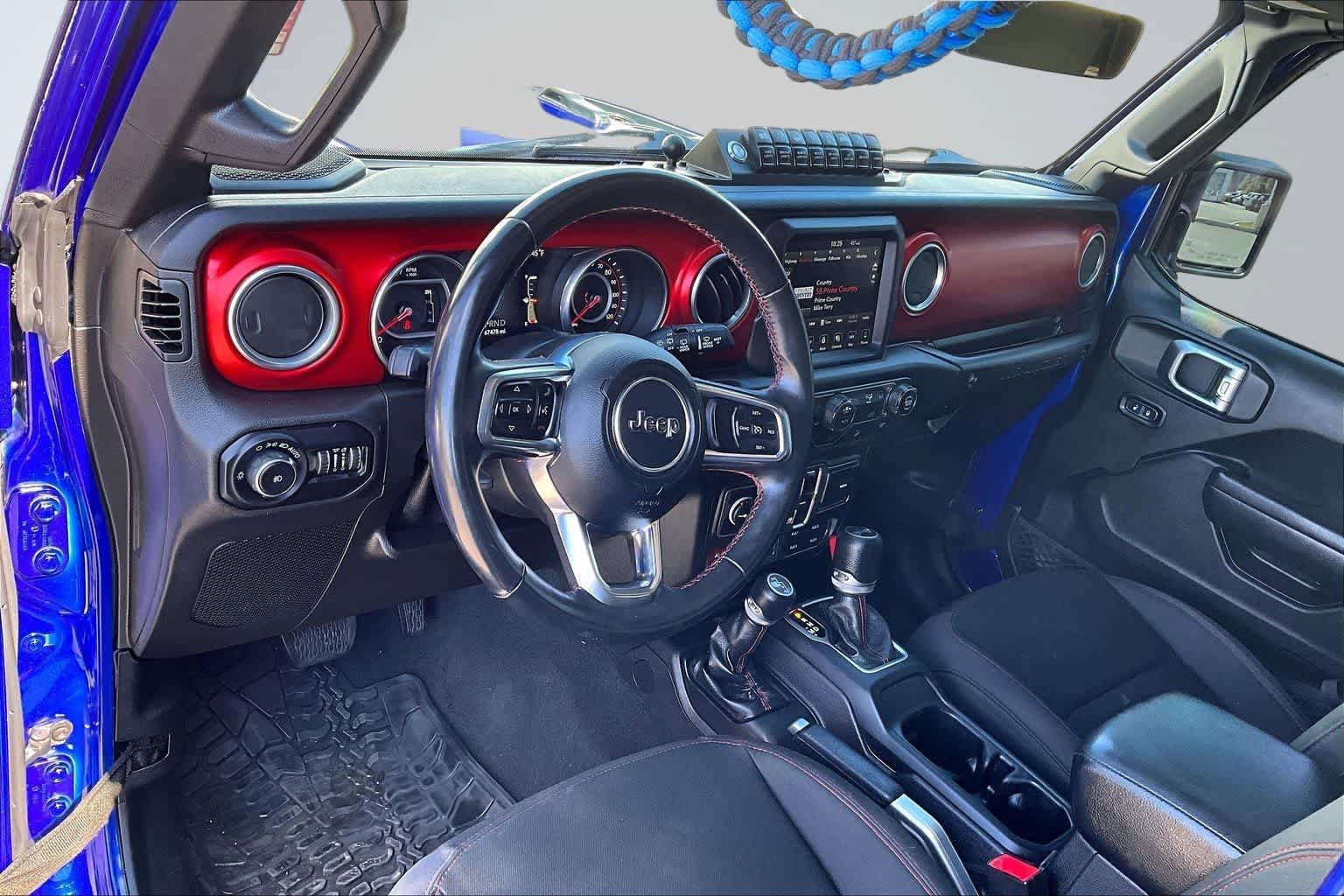 Used 2018 Jeep Wrangler Unlimited Rubicon AWD/4WD image 2