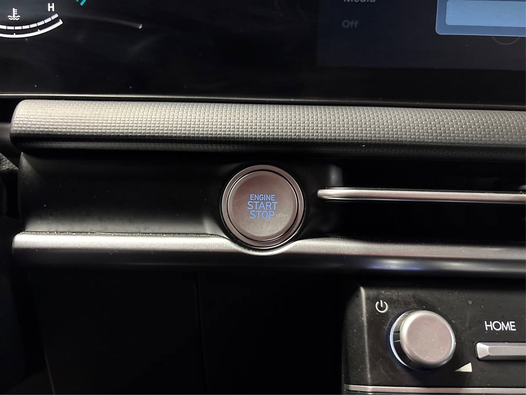 Certified 2025 Hyundai Tucson SE image 29