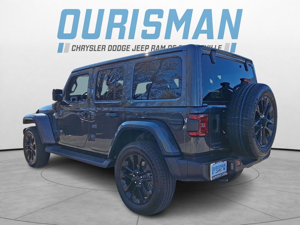 Used 2025 Jeep Wrangler Unlimited Sahara image 4