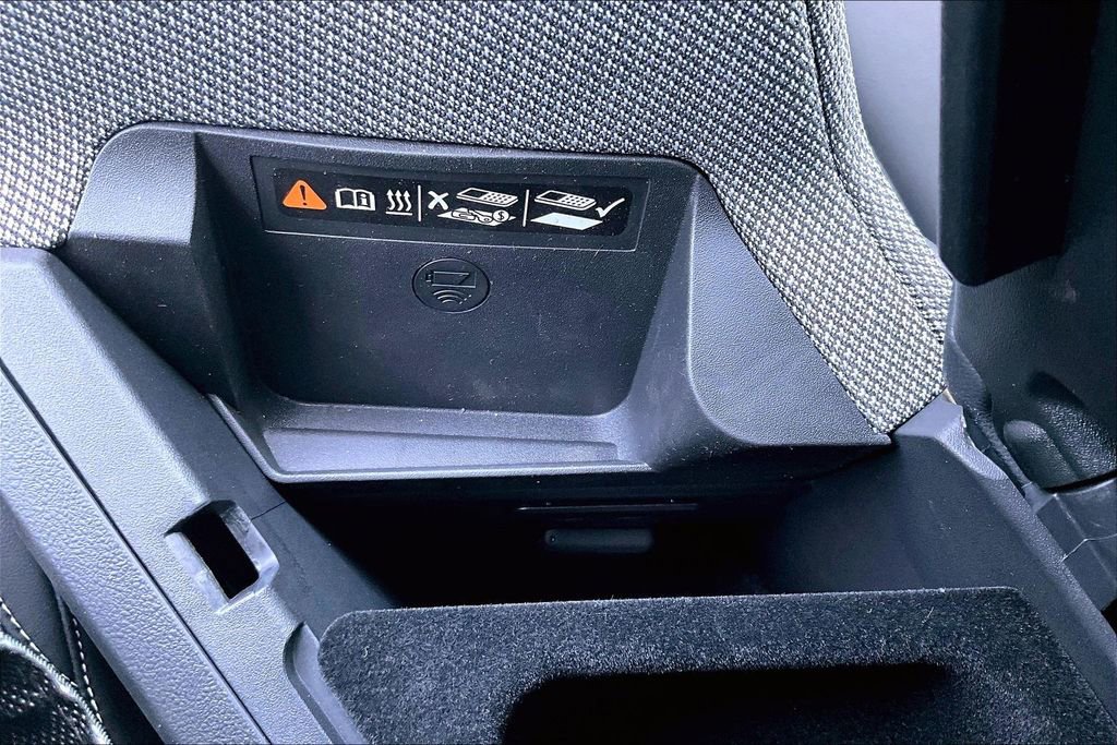 New 2026 Cadillac Optiq Luxury 1 RWD image 28