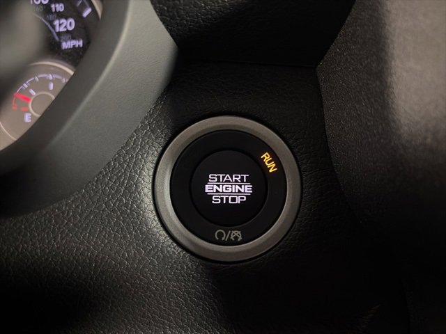 Used 2025 RAM 2500 Tradesman w/ Chrome Appearance Group image 33