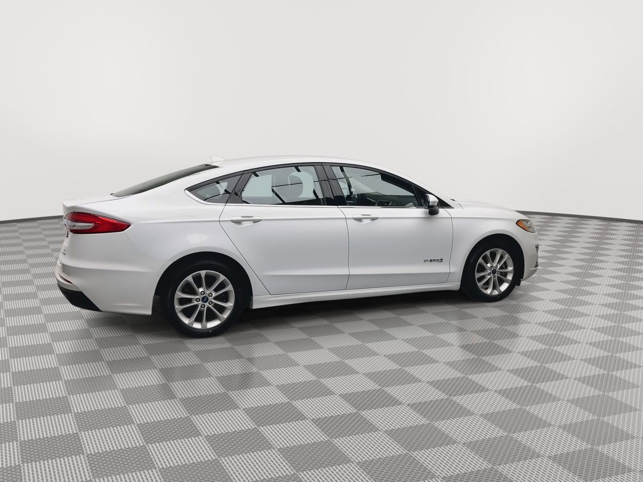 Used 2019 Ford Fusion SE FWD image 37