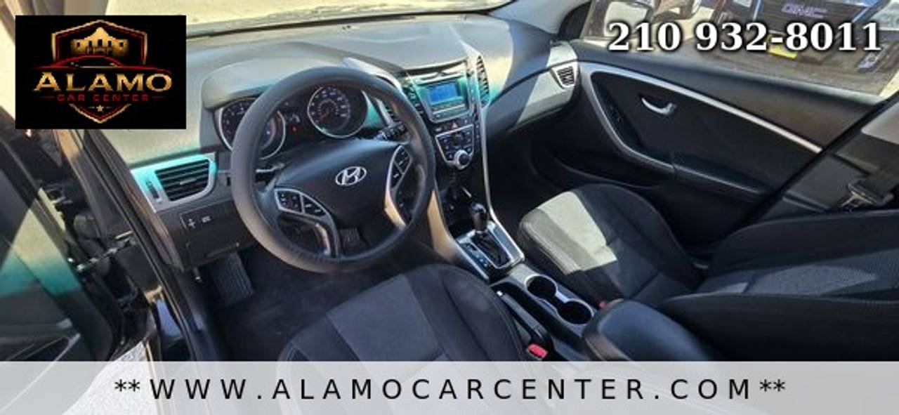 Used 2017 Hyundai Elantra GT FWD image 31