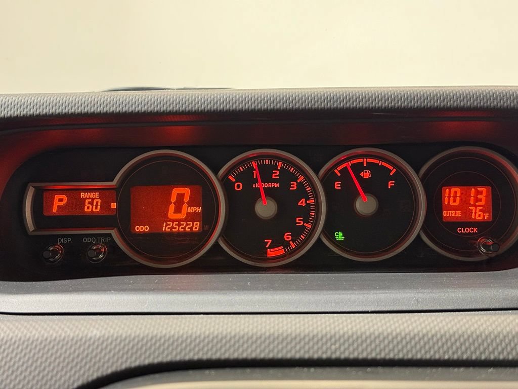 Used 2015 Scion xB FWD image 23