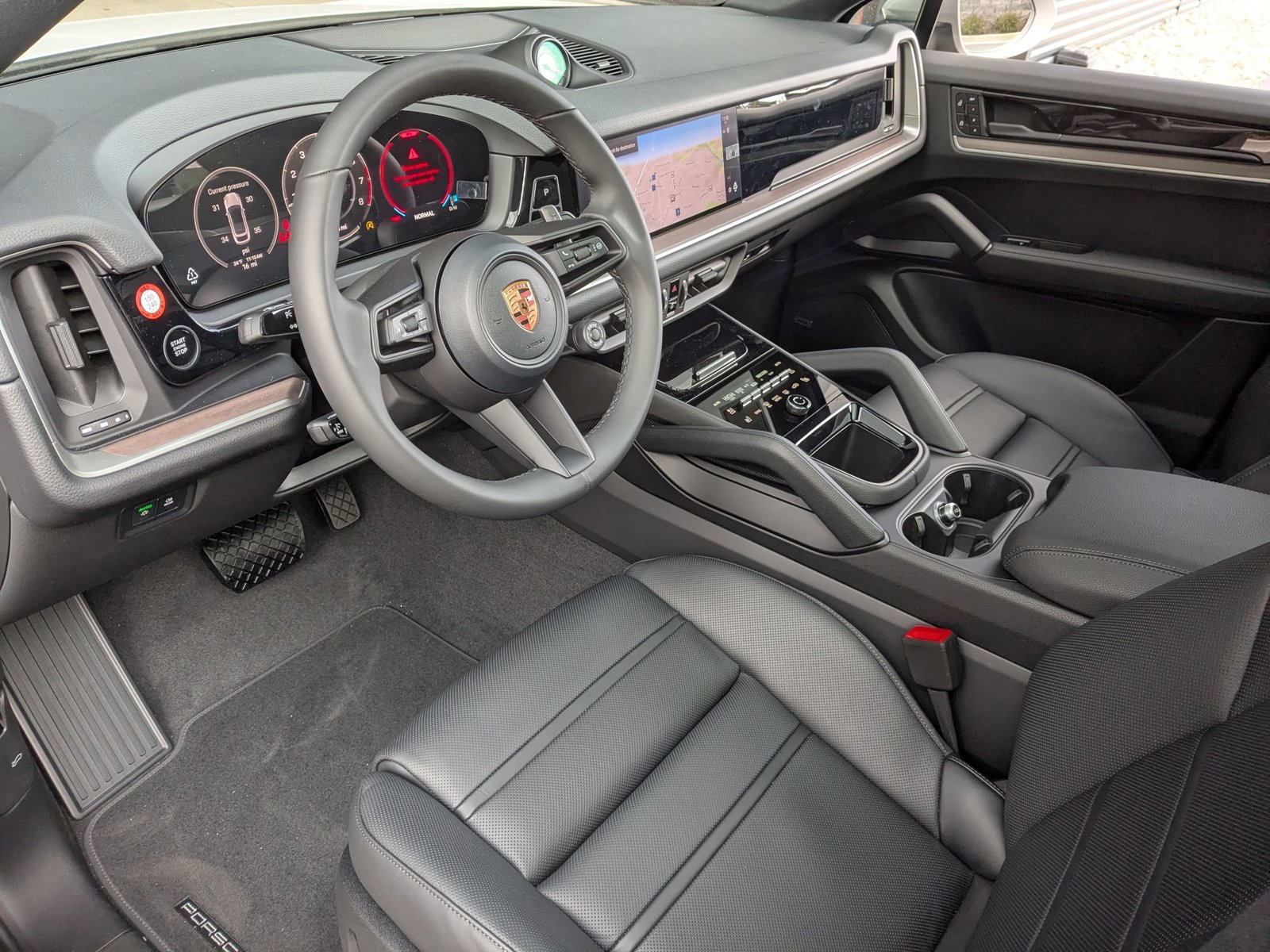 New 2026 Porsche Cayenne Coupe AWD/4WD image 4