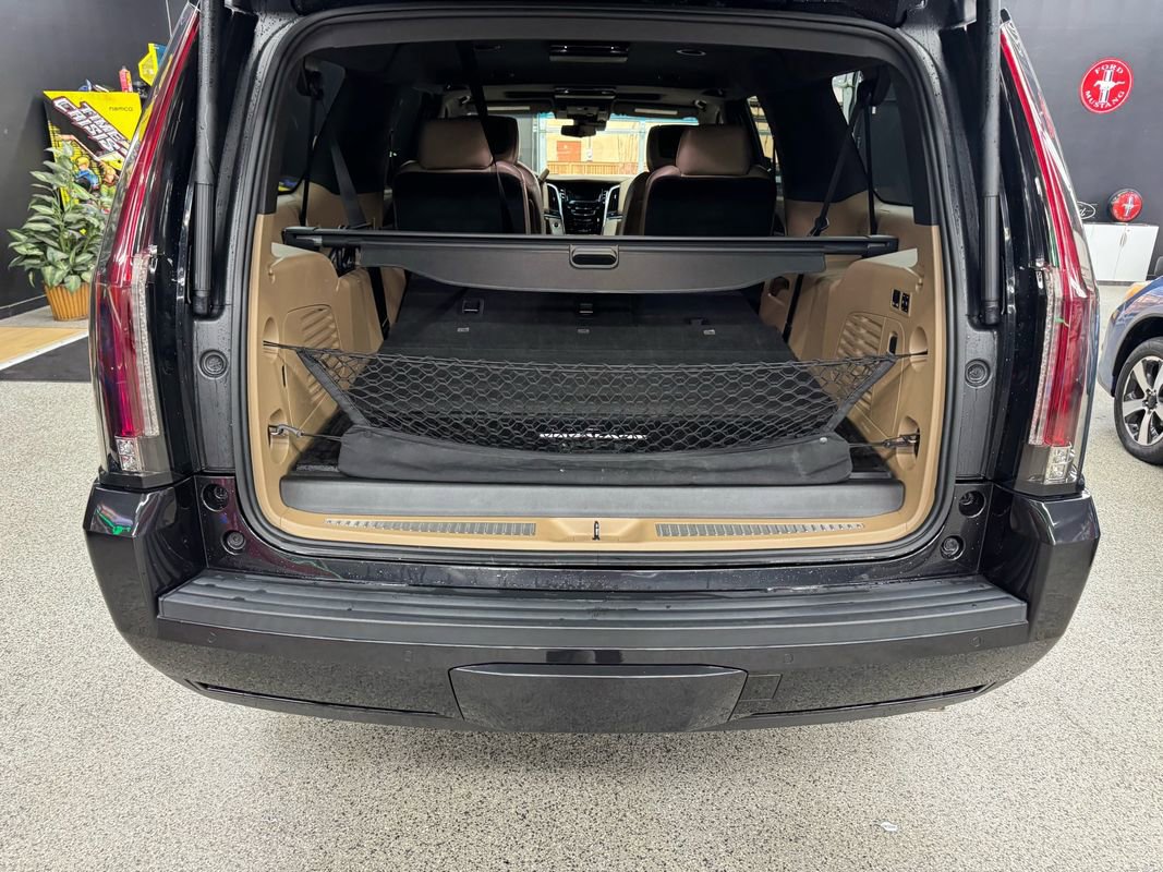 Used 2019 Cadillac Escalade ESV Platinum image 16