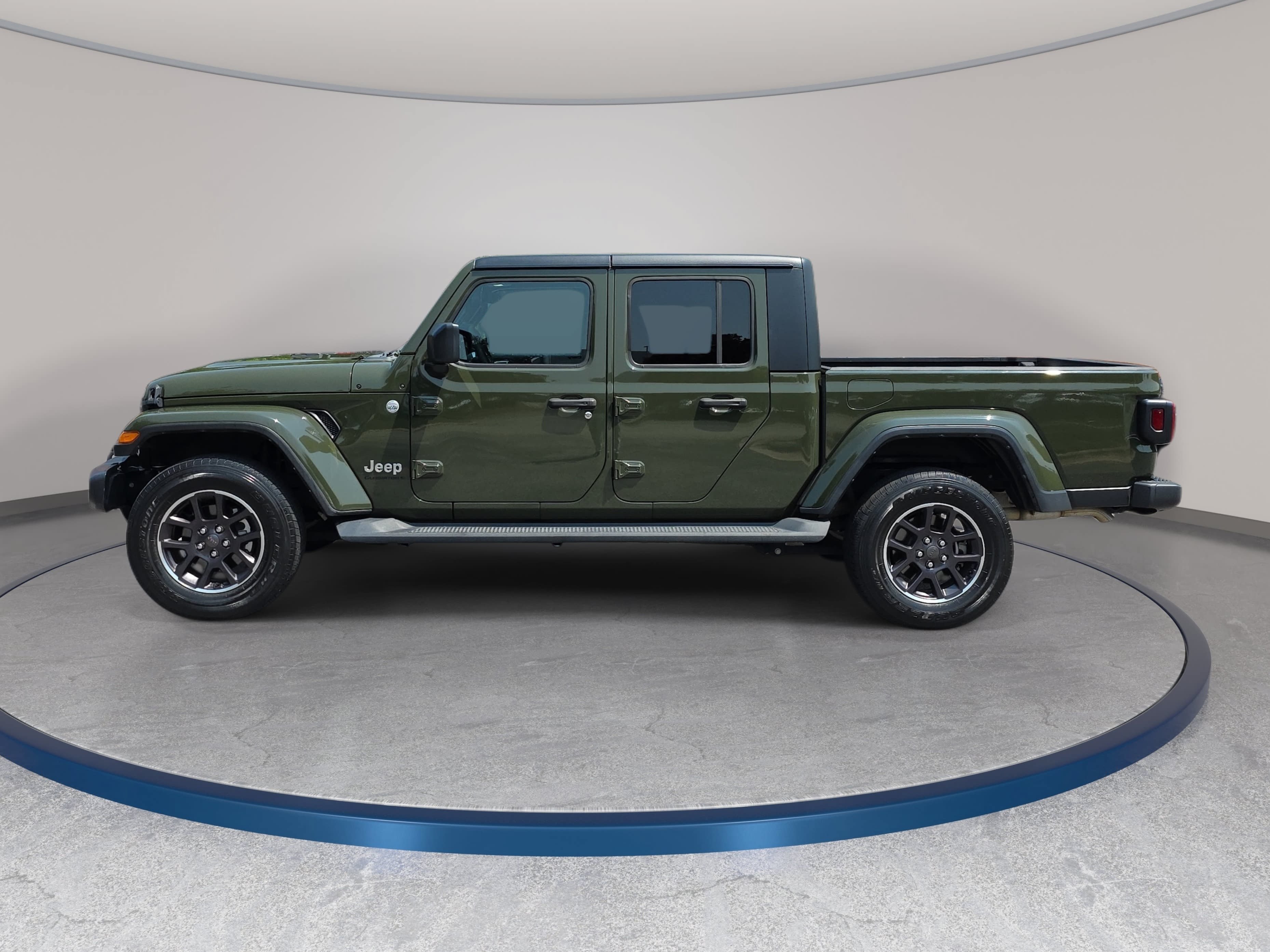 Certified 2023 Jeep Gladiator Overland w/ Popular Equipment Package AWD/4WD image 8