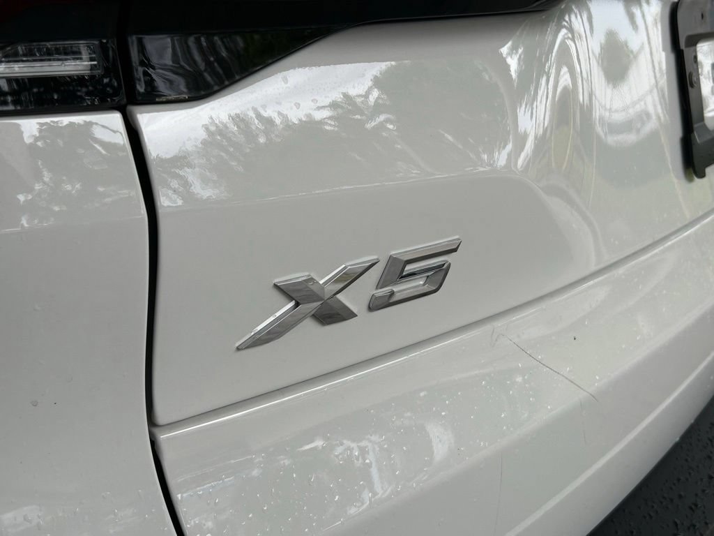 Used 2026 BMW X5 xDrive40i w/ Premium Package AWD/4WD image 19