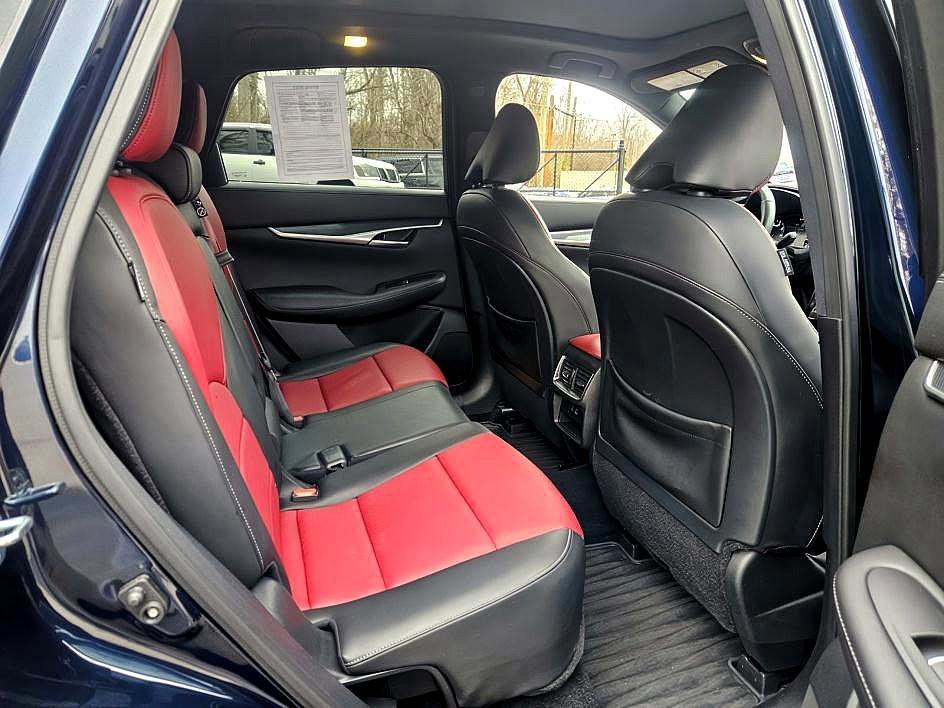 Used 2023 INFINITI QX50 Sport image 15