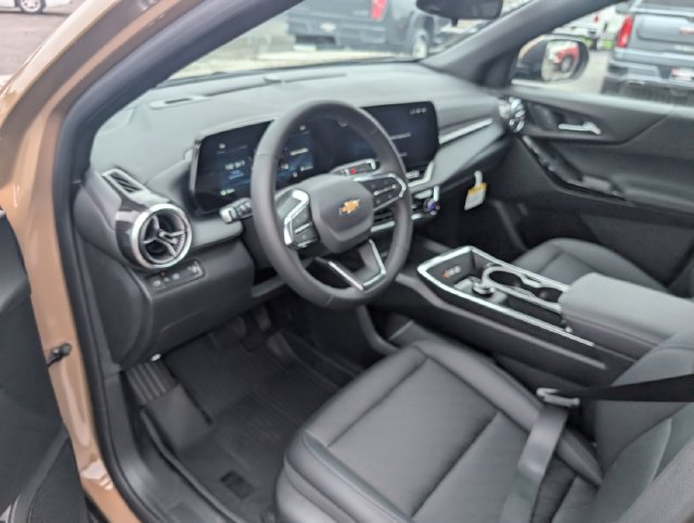 New 2027 Chevrolet Equinox LT w/ Convenience Package II FWD image 12