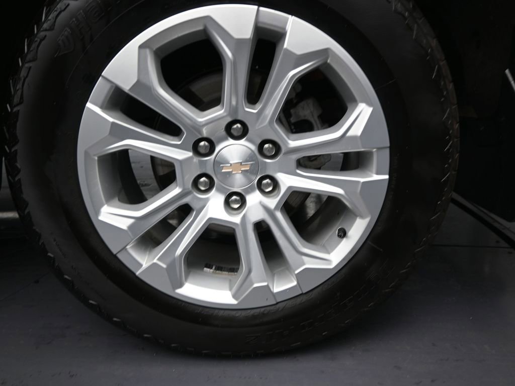 Used 2023 Chevrolet Silverado 1500 LTZ w/ Z71 Off-Road Package image 10