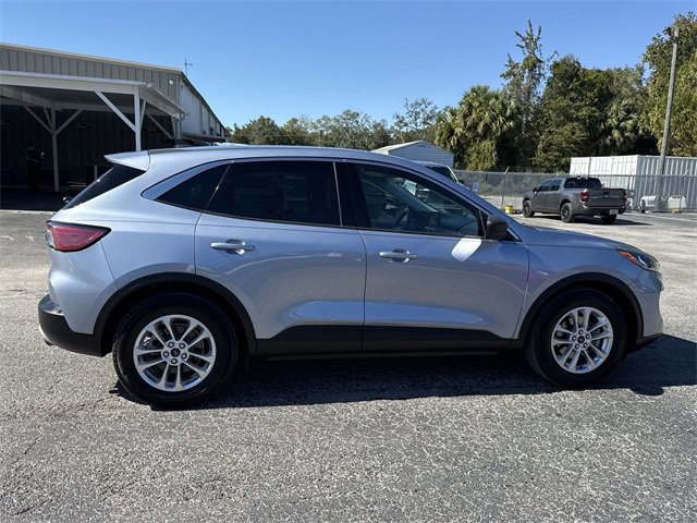 Certified 2022 Ford Escape SE image 3