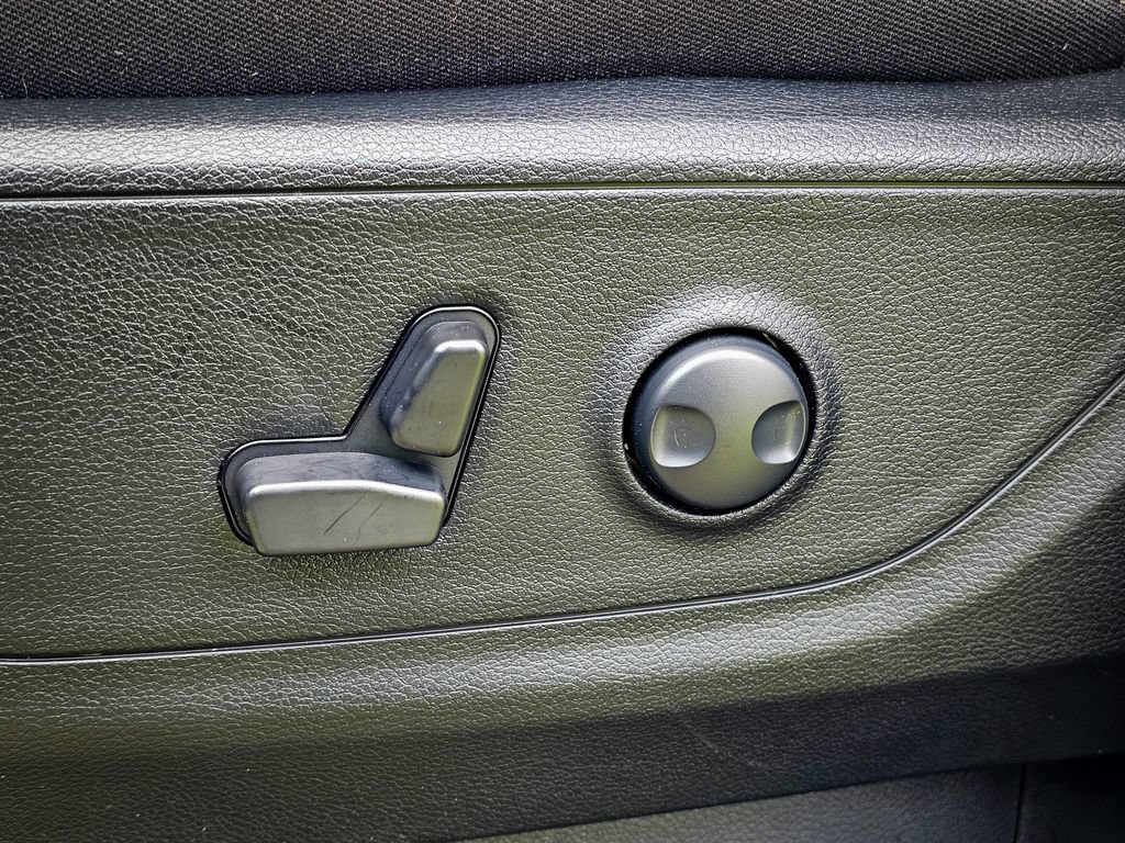 Used 2024 RAM 1500 Big Horn AWD/4WD image 15