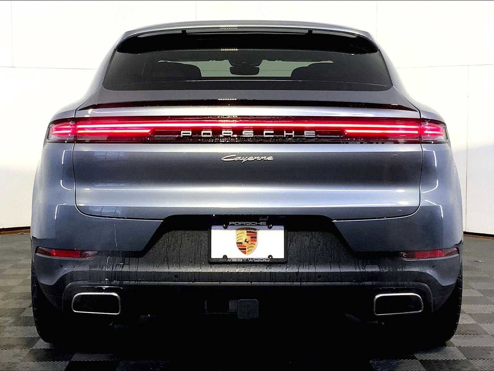 New 2026 Porsche Cayenne Coupe AWD/4WD image 6