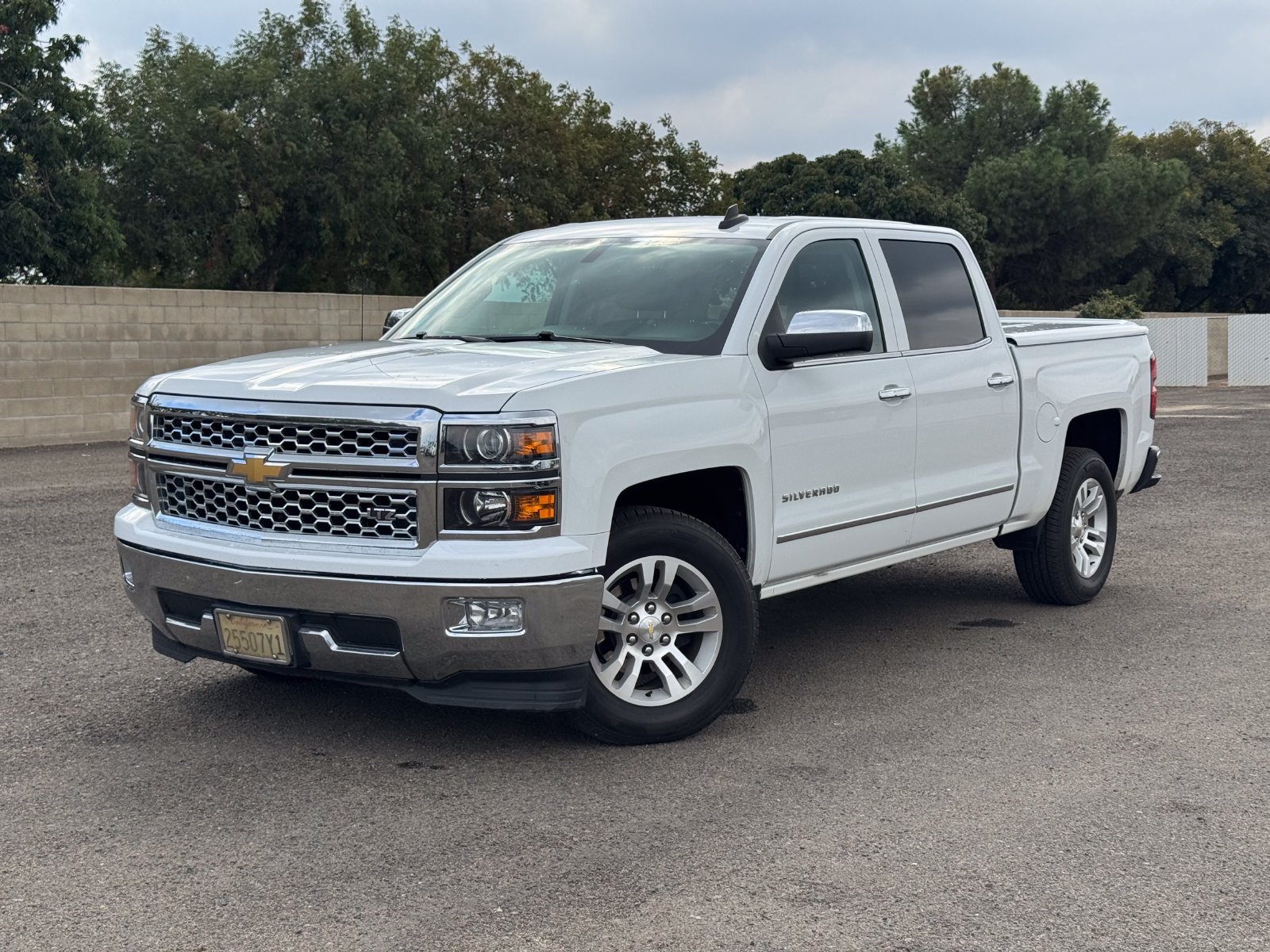 Used 2015 Chevrolet Silverado 1500 LTZ RWD image 8
