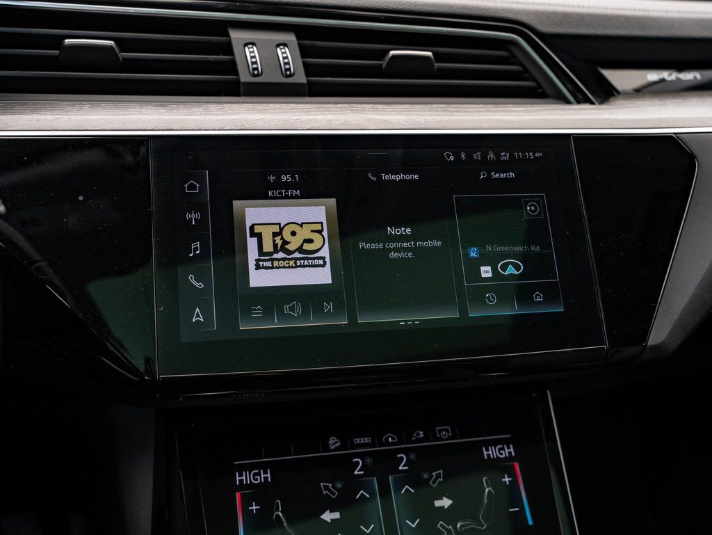 Used 2022 Audi e-tron Premium w/ Convenience Plus Package AWD/4WD image 32