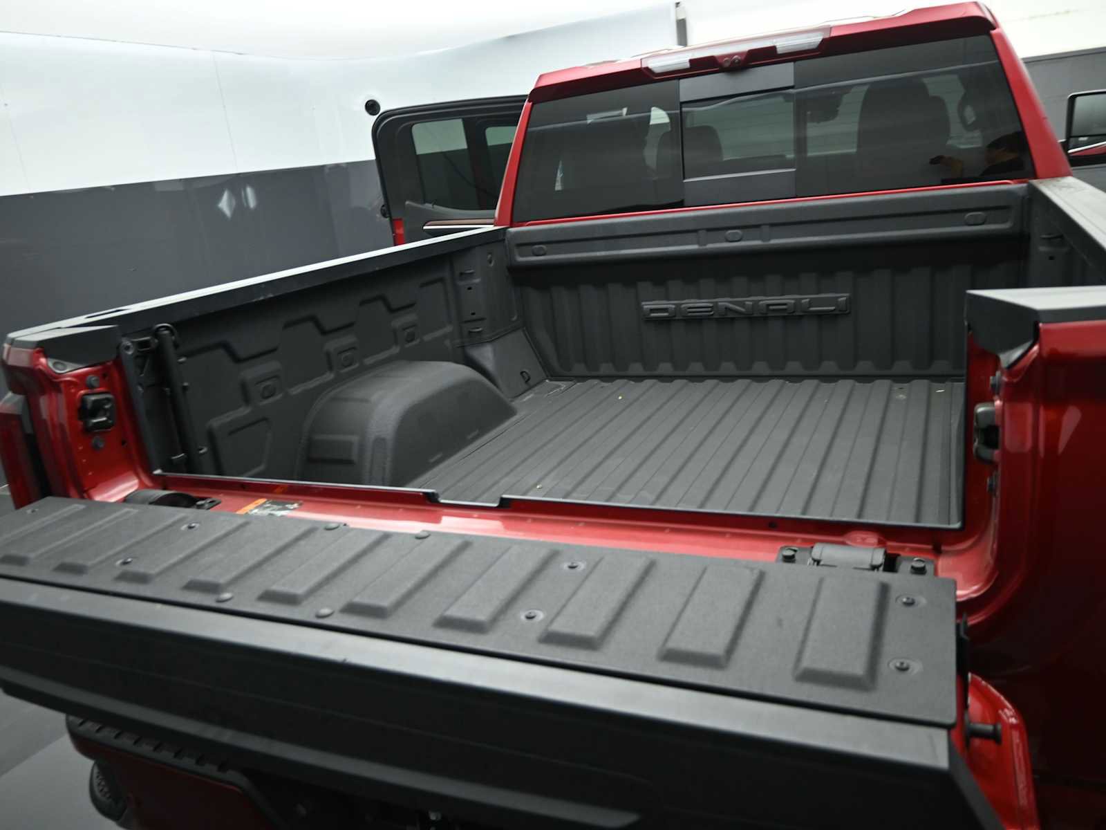 Used 2024 GMC Sierra 1500 Denali w/ Denali Reserve Package image 14