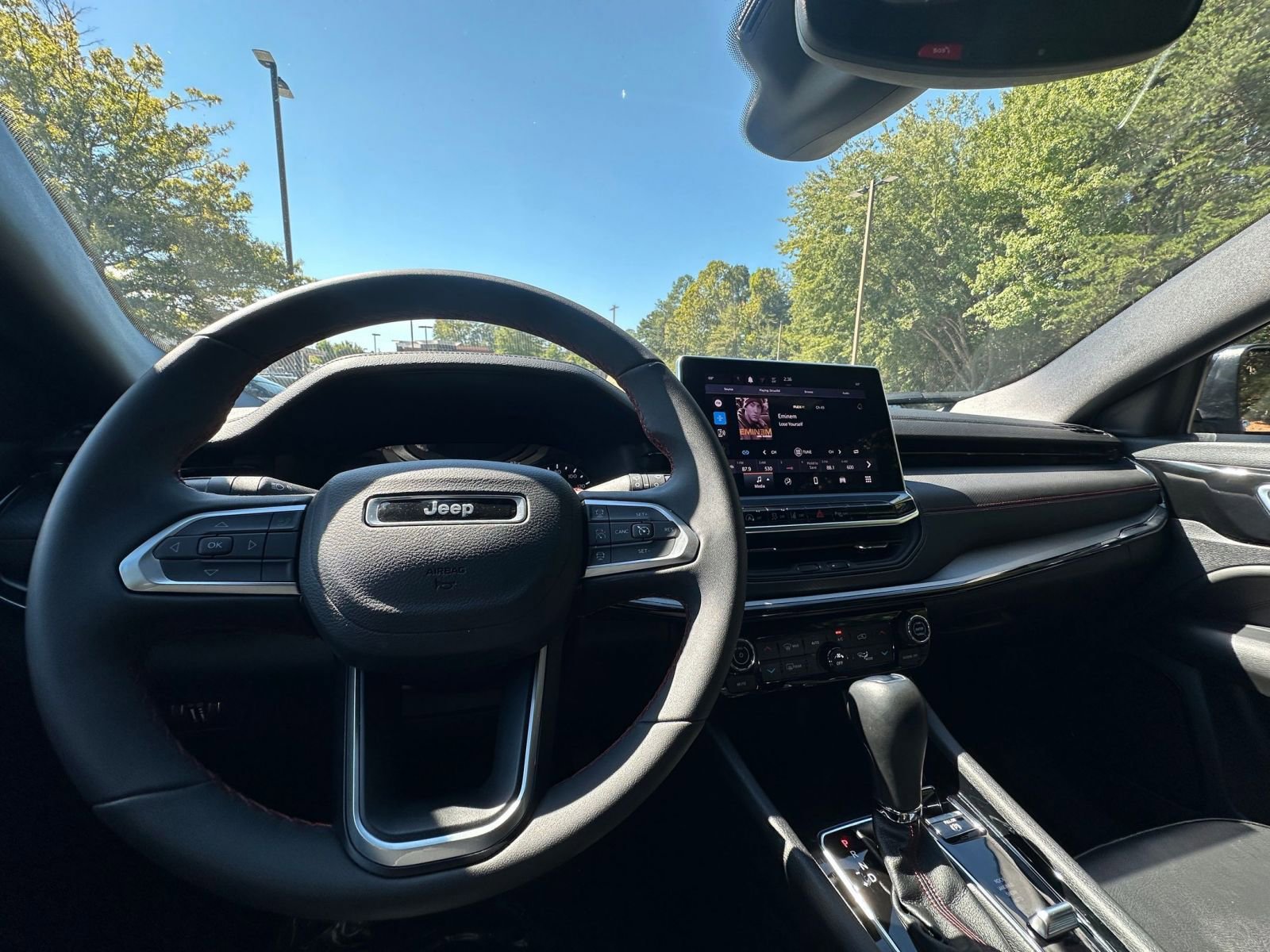 Used 2025 Jeep Compass Trailhawk w/ Trailer Tow Group image 33