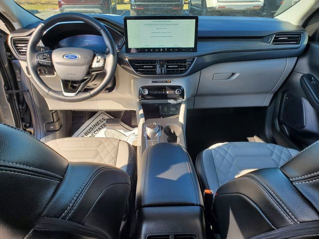 Used 2024 Ford Escape Platinum w/ Premium Technology Package image 6
