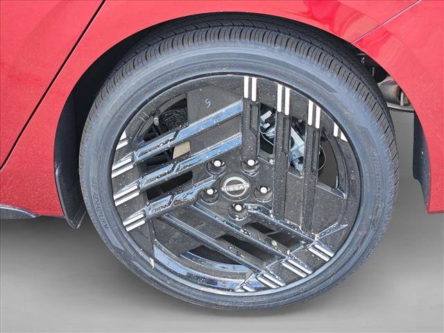 New 2026 Nissan Sentra SR w/ Floor Mat Package FWD image 9