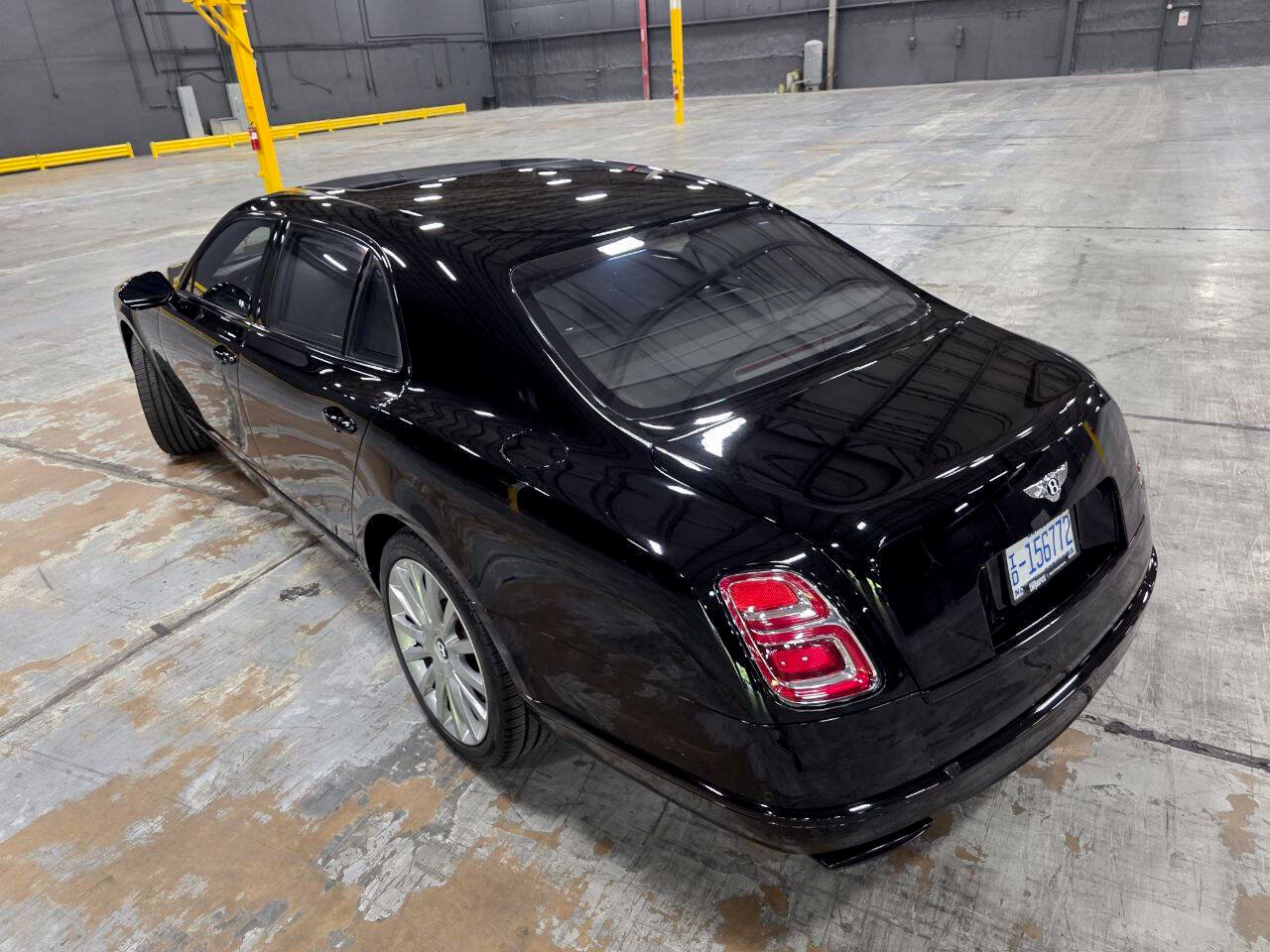 Used 2017 Bentley Mulsanne RWD image 23