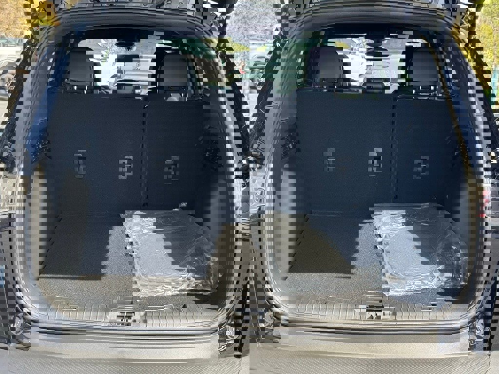 New 2025 Ford Escape ST-Line Select w/ Class II Trailer Tow Package image 37