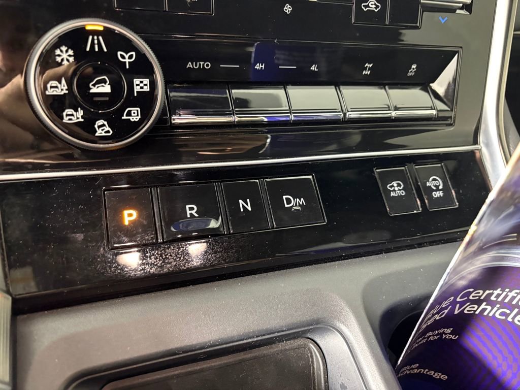 Used 2025 Nissan Armada PRO-4X image 22