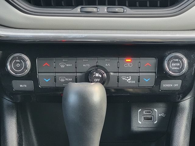 Certified 2023 Jeep Compass Limited AWD/4WD image 29
