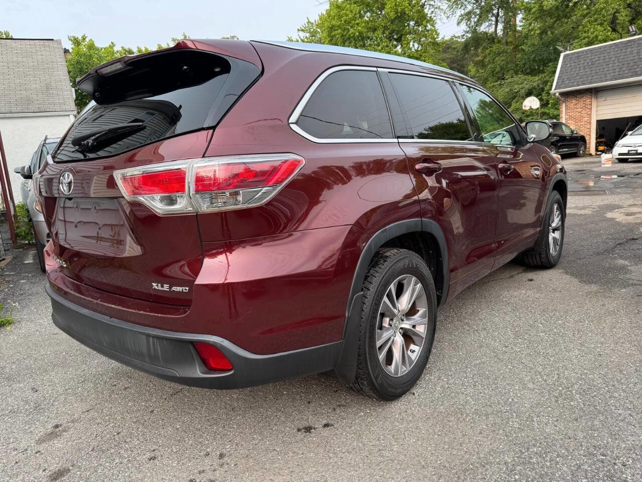 Used 2015 Toyota Highlander XLE image 13