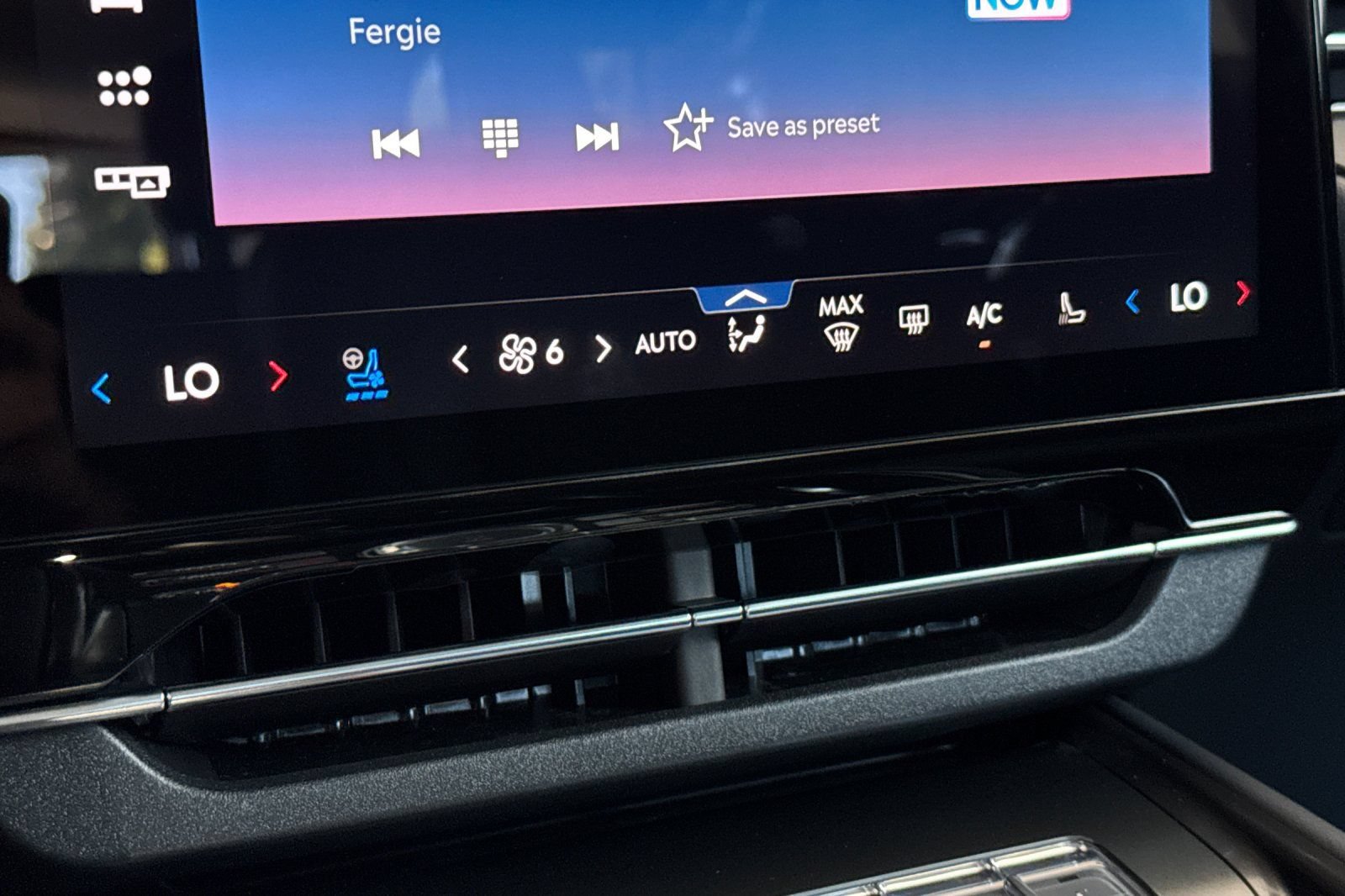 New 2026 Lincoln Nautilus Reserve AWD/4WD image 17