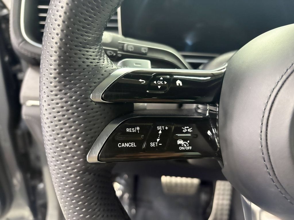 Used 2024 Mercedes-Benz GLS 450 4MATIC image 11