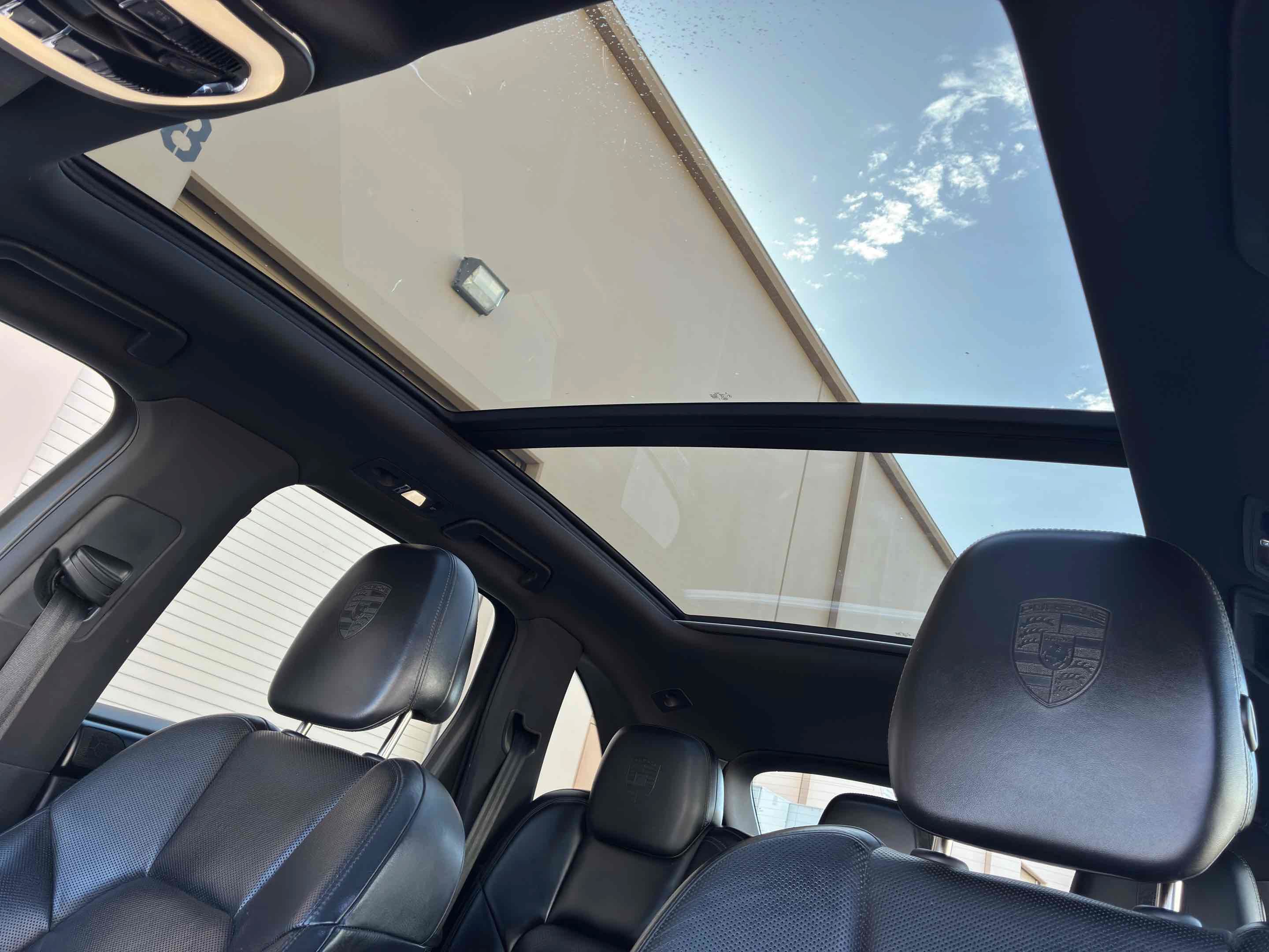 Used 2017 Porsche Cayenne AWD/4WD image 68