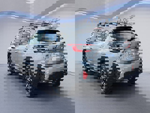 Used 2024 Subaru Crosstrek 2.0i Premium w/ Popular Package #4 image 3