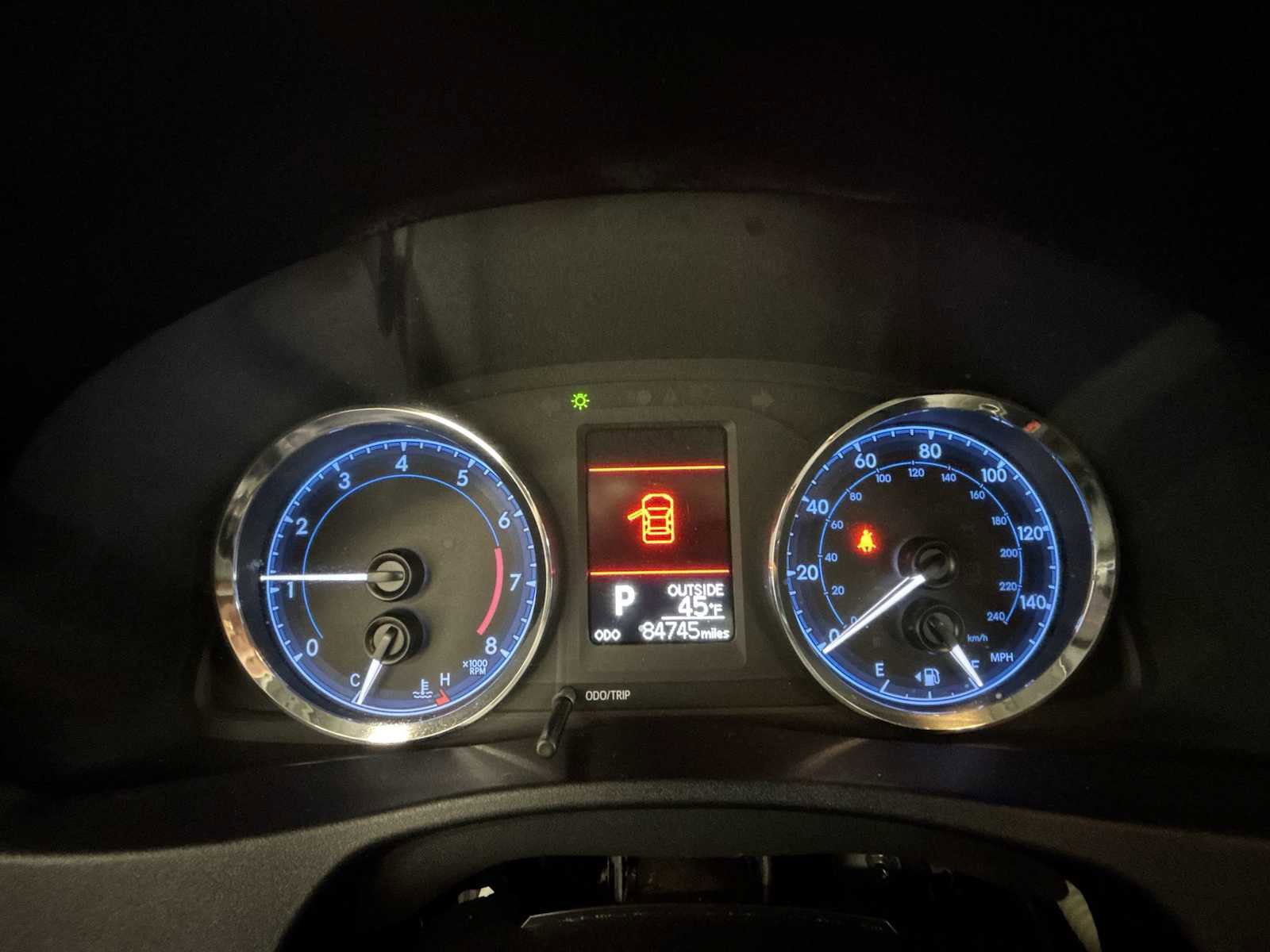 Used 2018 Toyota Corolla LE image 10